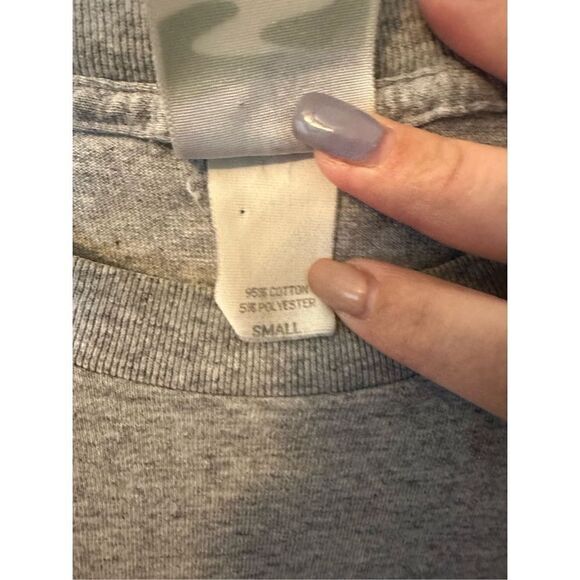 University of Miami Broomball t-shirt - Picture 3 of 3